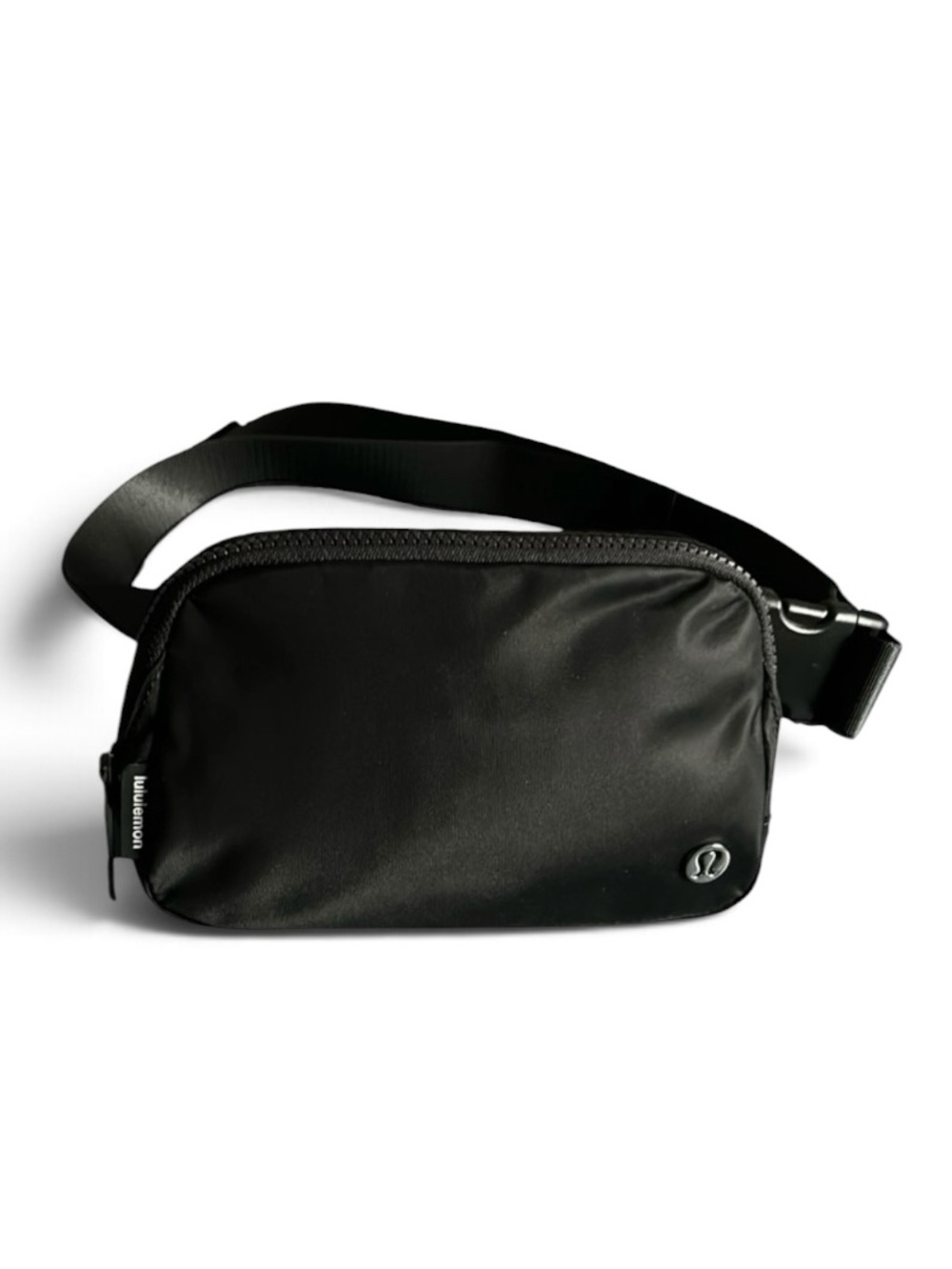 Lululemon Everywhere Belt Bag 1L in Black